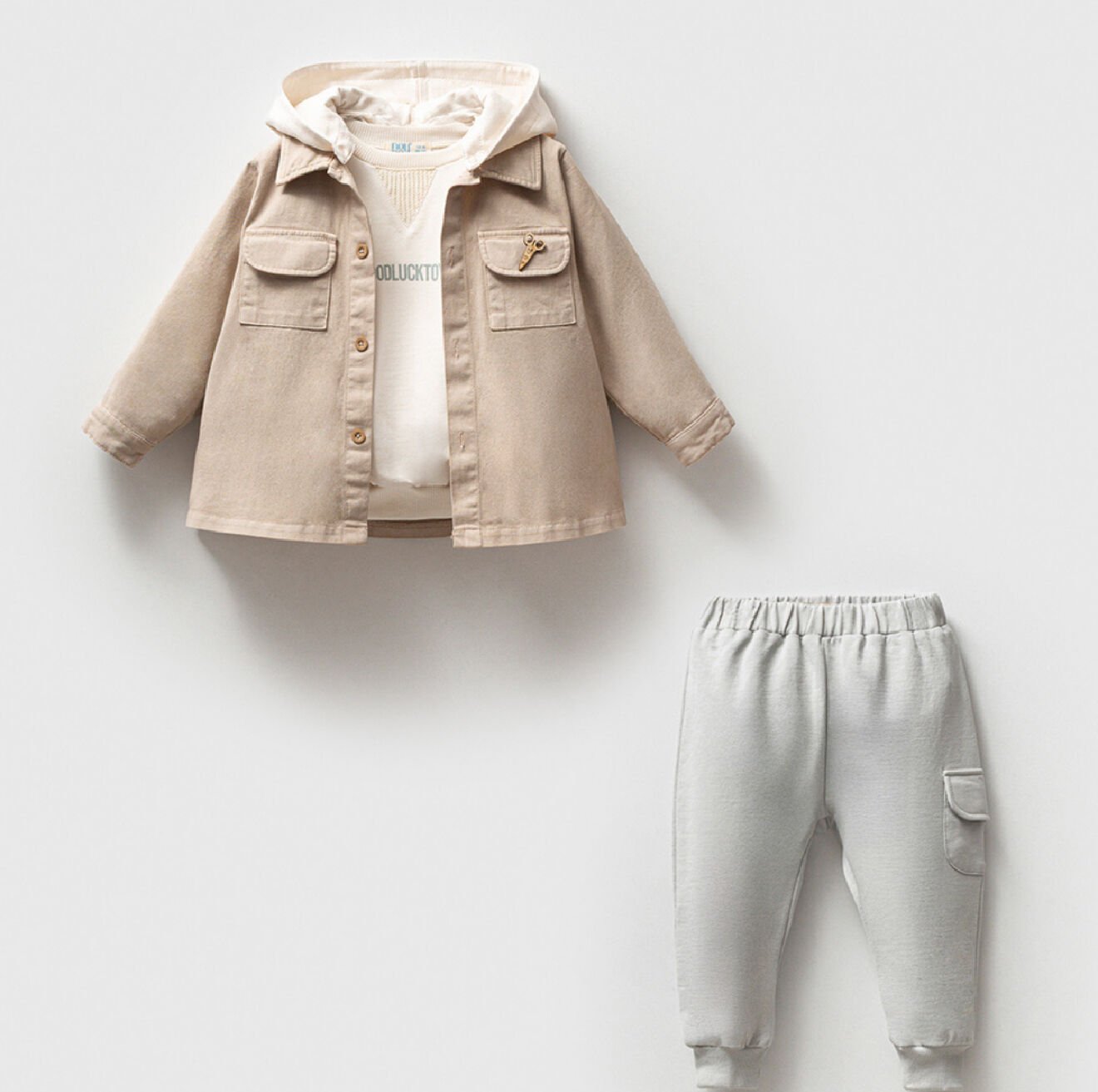 NOYNOY  KAPÜŞONLU CEKETLİ TAKIM